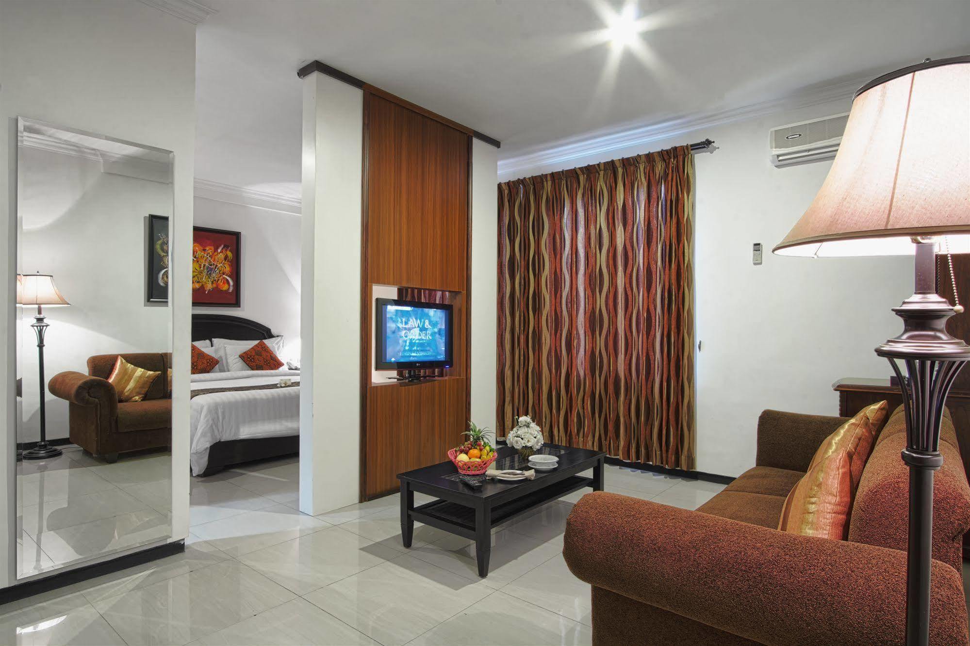 Hotel Montana Dua Маланг Экстерьер фото